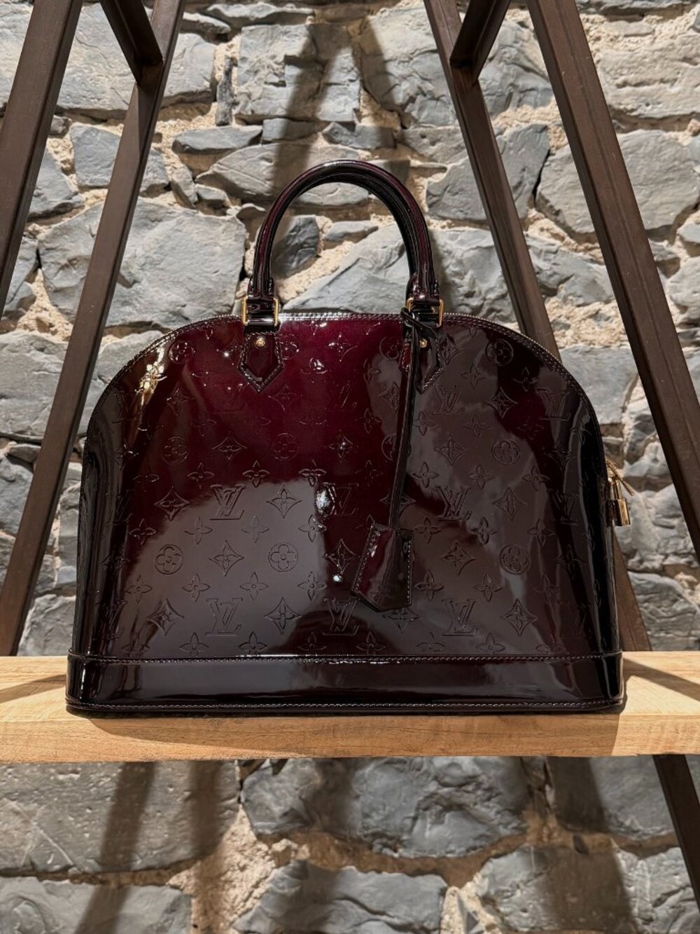 Louis Vuitton Amarante Monogram Vernis Alma GM Bag